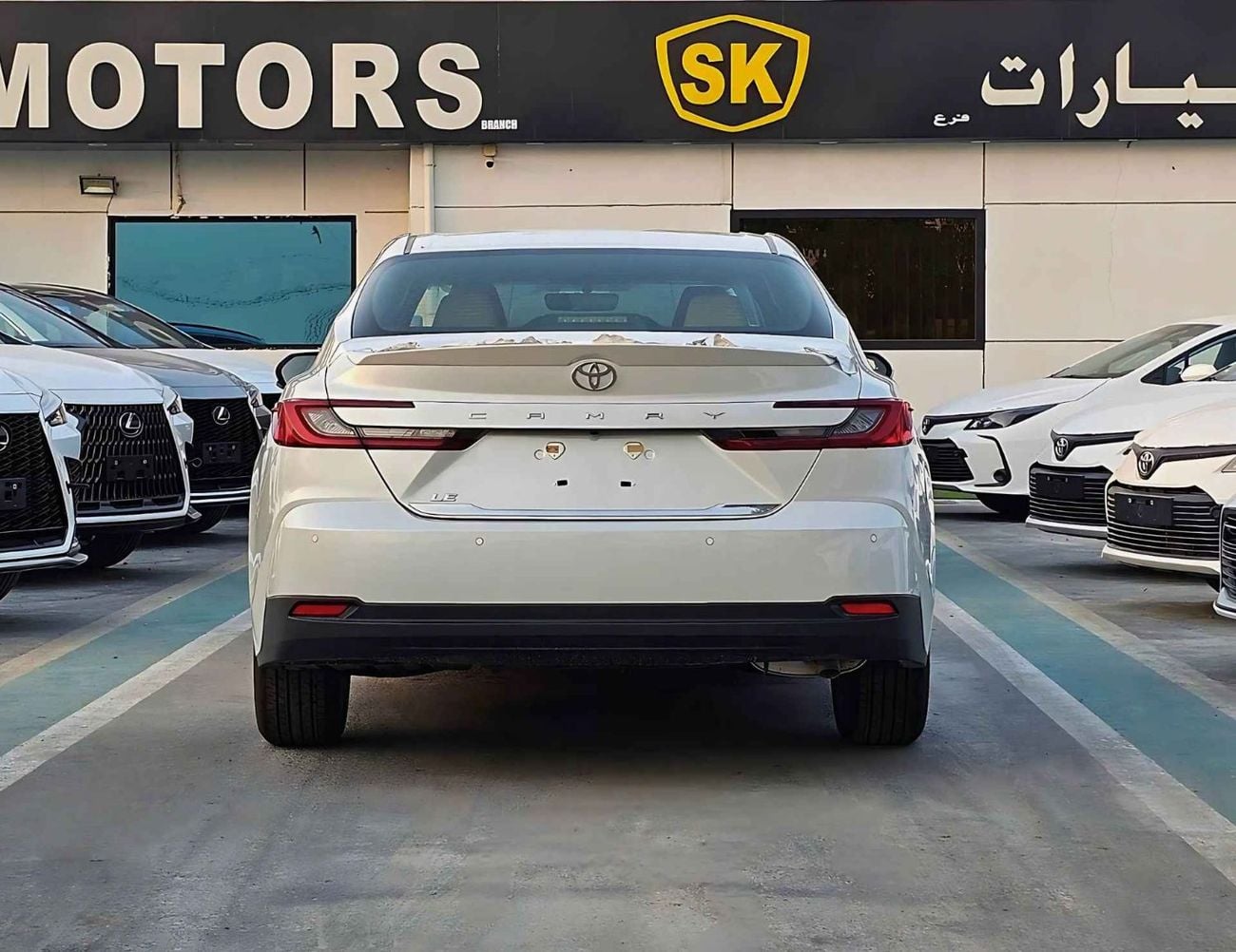 تويوتا كامري LE / 2.5L V4 PETROL / PUSH START / DVD CAMERA / SUNROOF (CODE # CPTLE)