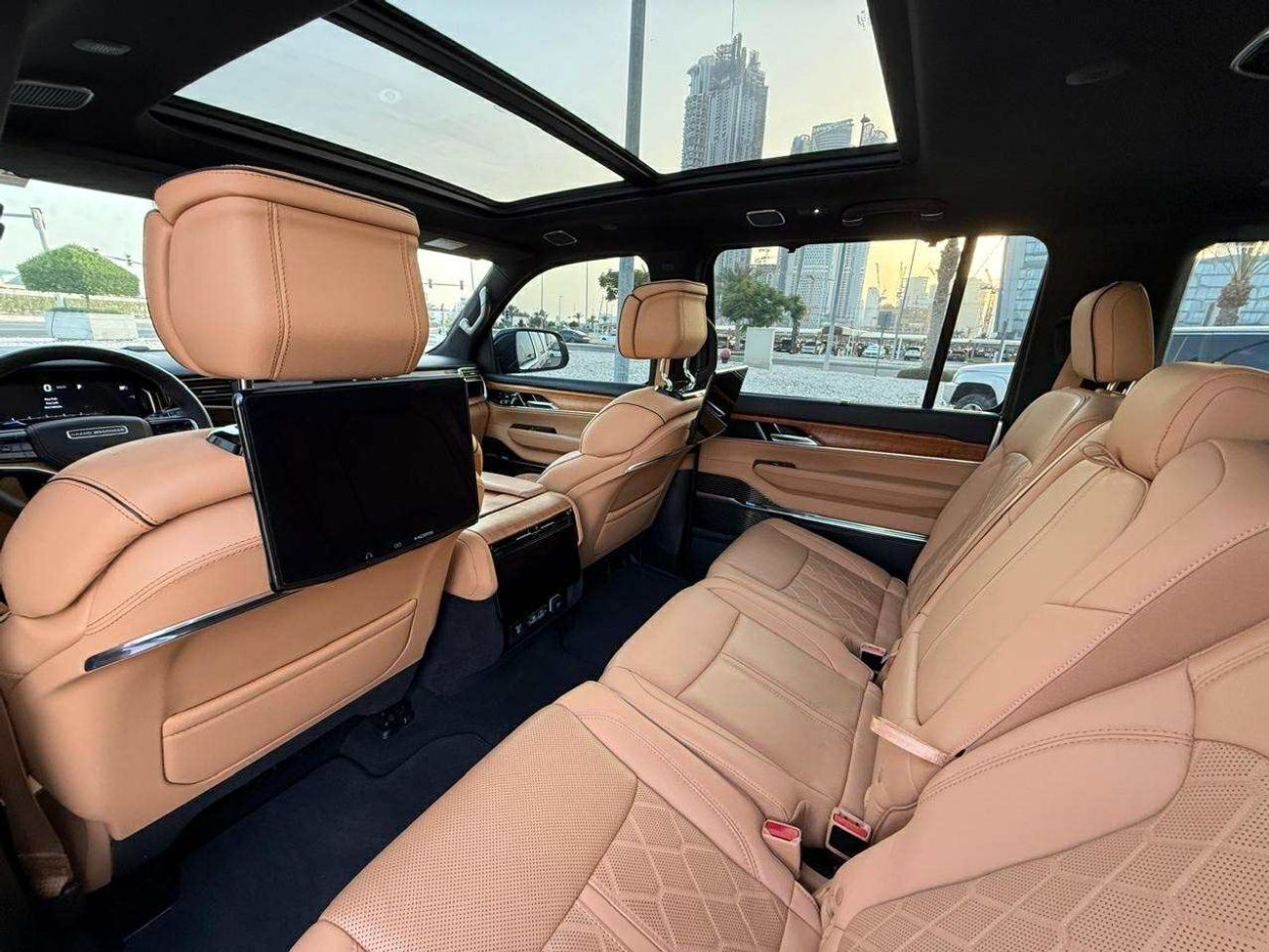 Jeep Grand Wagoneer Series III 3.0T GCC SPEC FULLY LOADED UNDER WARRANYTY