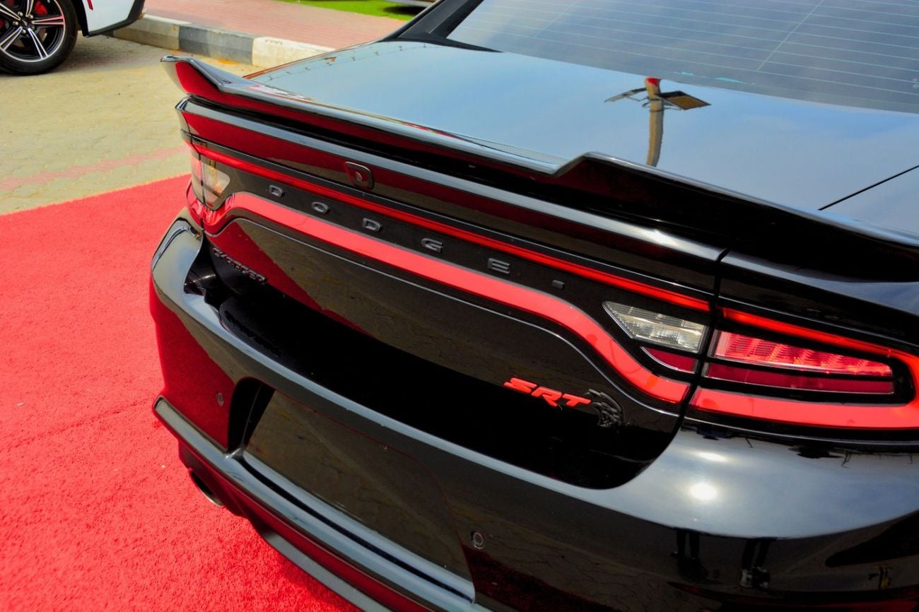 Dodge Charger SRT Hellcat 6.2L (717 HP)THE BEST IN THE MARKET/2022/TOP CLEAN