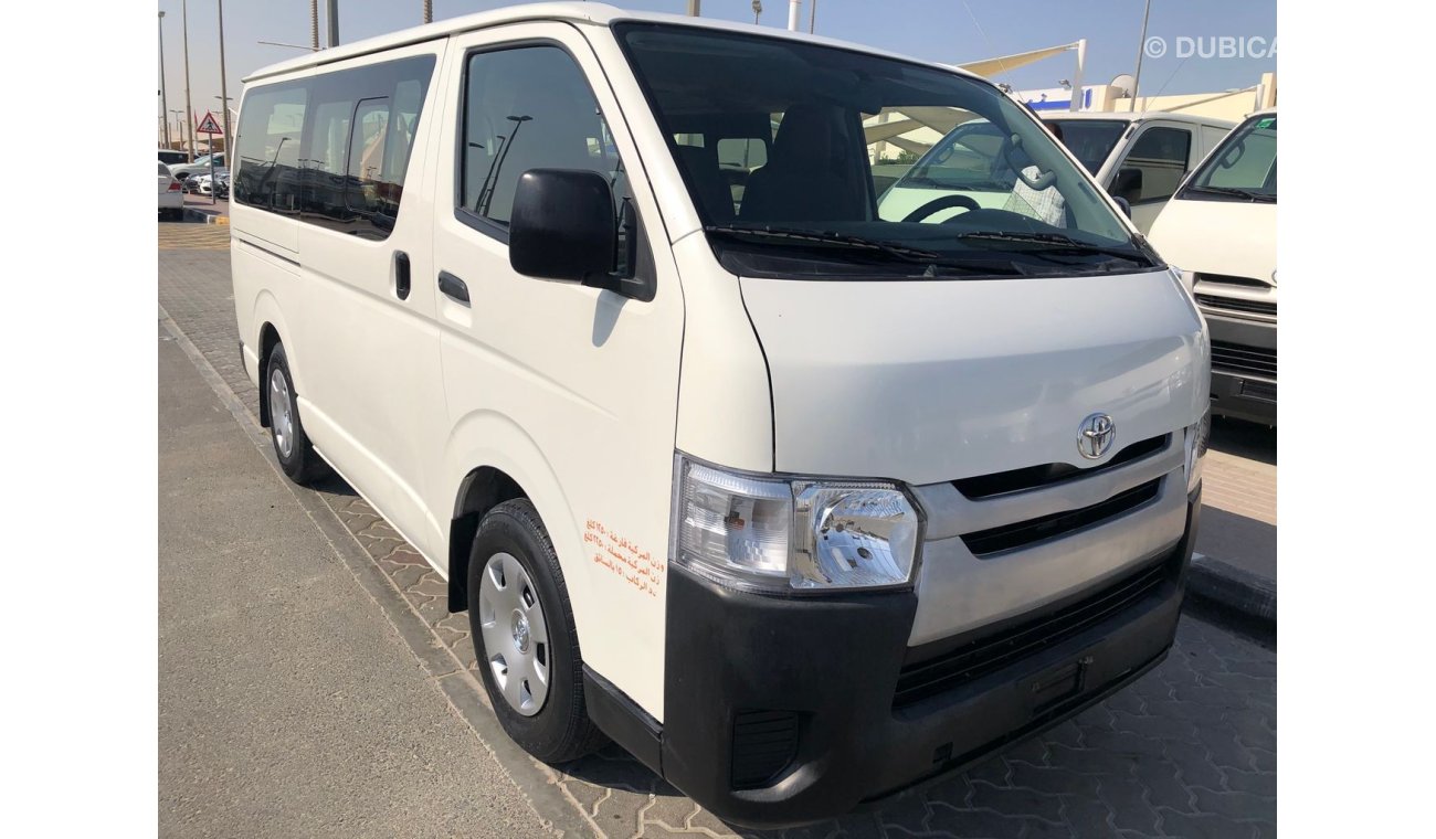 تويوتا هاياس Toyota Hiace Bus 15 str,Model:2015.Excellent condition