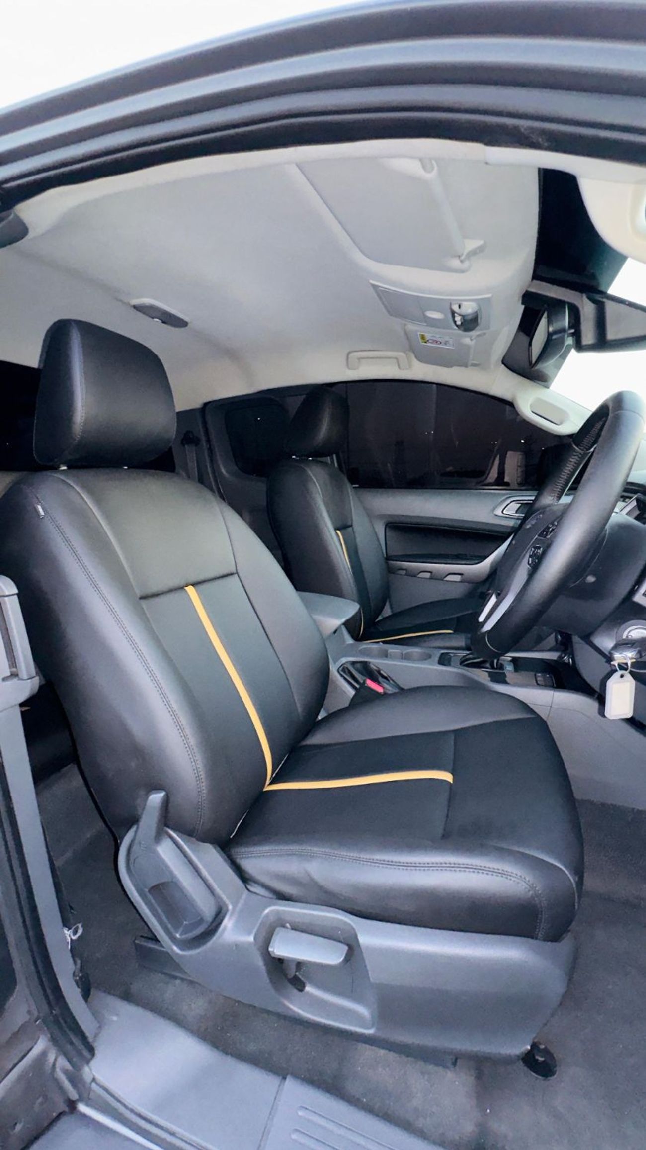 Ford Ranger Raptor SMART CAB | RHD | 2.2L DIESEL | PREMIUM FEATURES | 2WD | AUTOMATIC | REAR VIEW CAMERA