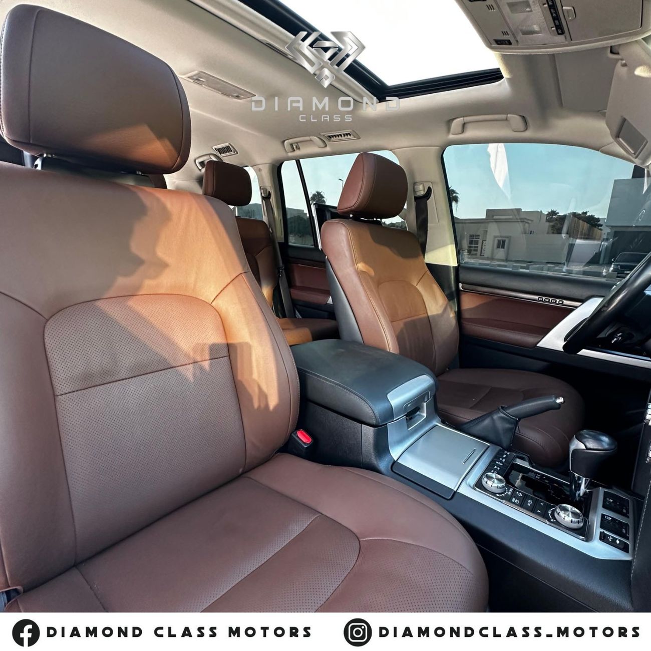 Toyota Land Cruiser Toyota Land Cruiser VXR Full option  GCC  Under Warranty  Full Service History