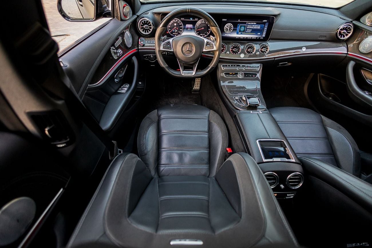 Mercedes-Benz E 63 S AMG Std 4.0L