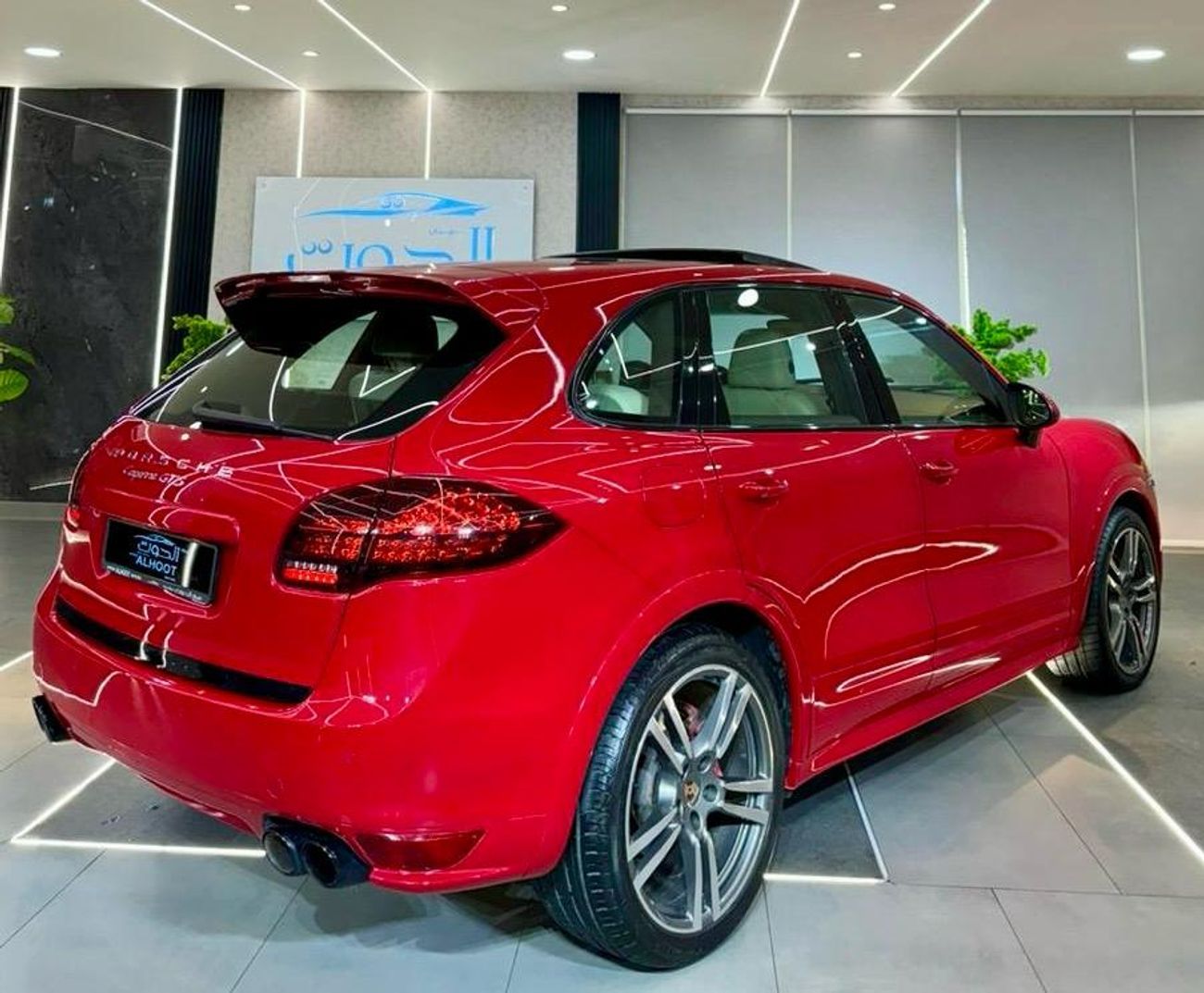 Porsche Cayenne GTS 4.8L BEST PORSCHE CAYENNE GTS I| FULL OPTIONS || GCC || FREE ACCIDENTS || WELL MAINTAINED