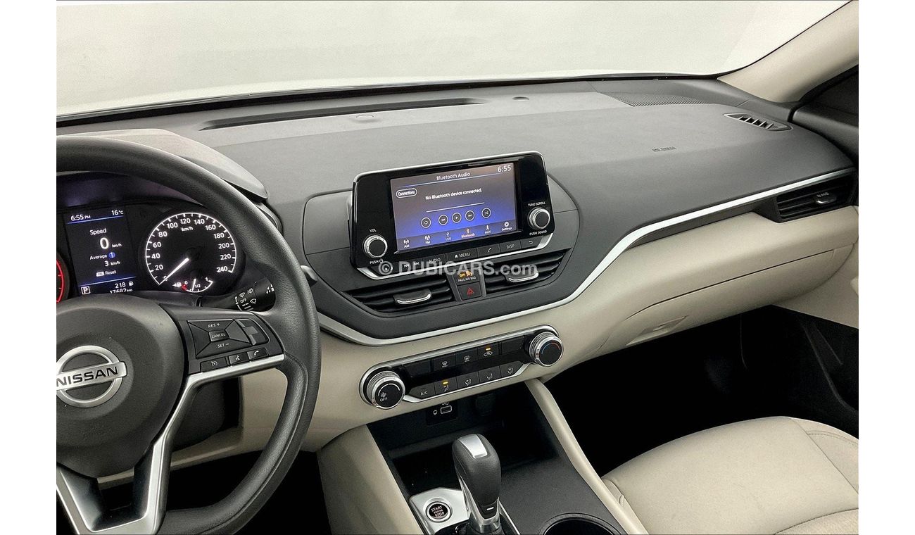 Nissan Altima S W/ Alloy Wheels