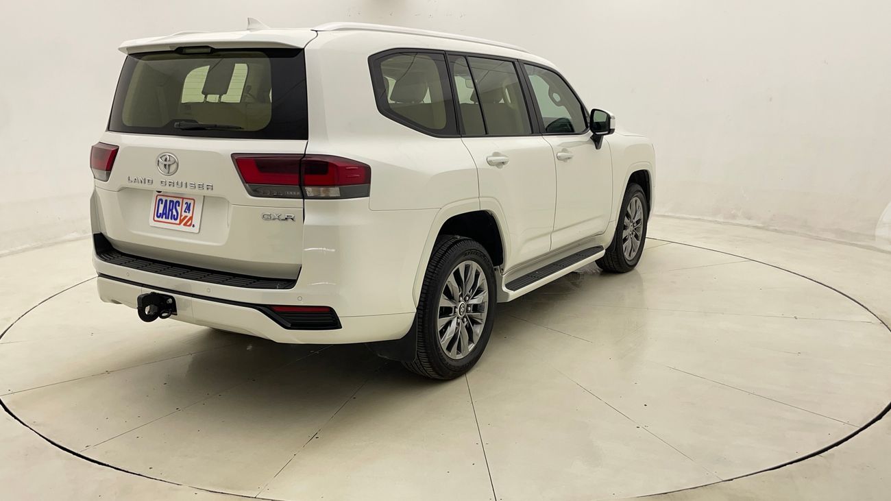 تويوتا لاند كروزر GXR 4 | بدون دفعة مقدمة | اختبار القيادة في المنزل