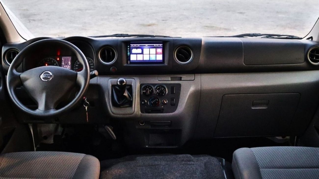 Nissan Urvan 2021 Nissan Urvan Microbus (NV350), 4-door truck, 2.5L 4-cylinder petrol, manual, front-wheel drive