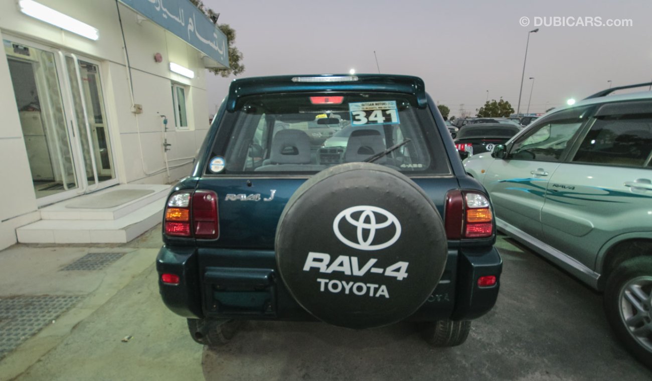 Toyota RAV4 J