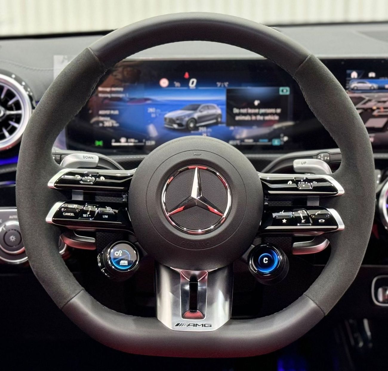 Mercedes-Benz A 35 AMG 2024 Mercedes-Benz A35 AMG Aerokit, Brand New 0 KM, 5 Years EMC Agency Warranty, GCC