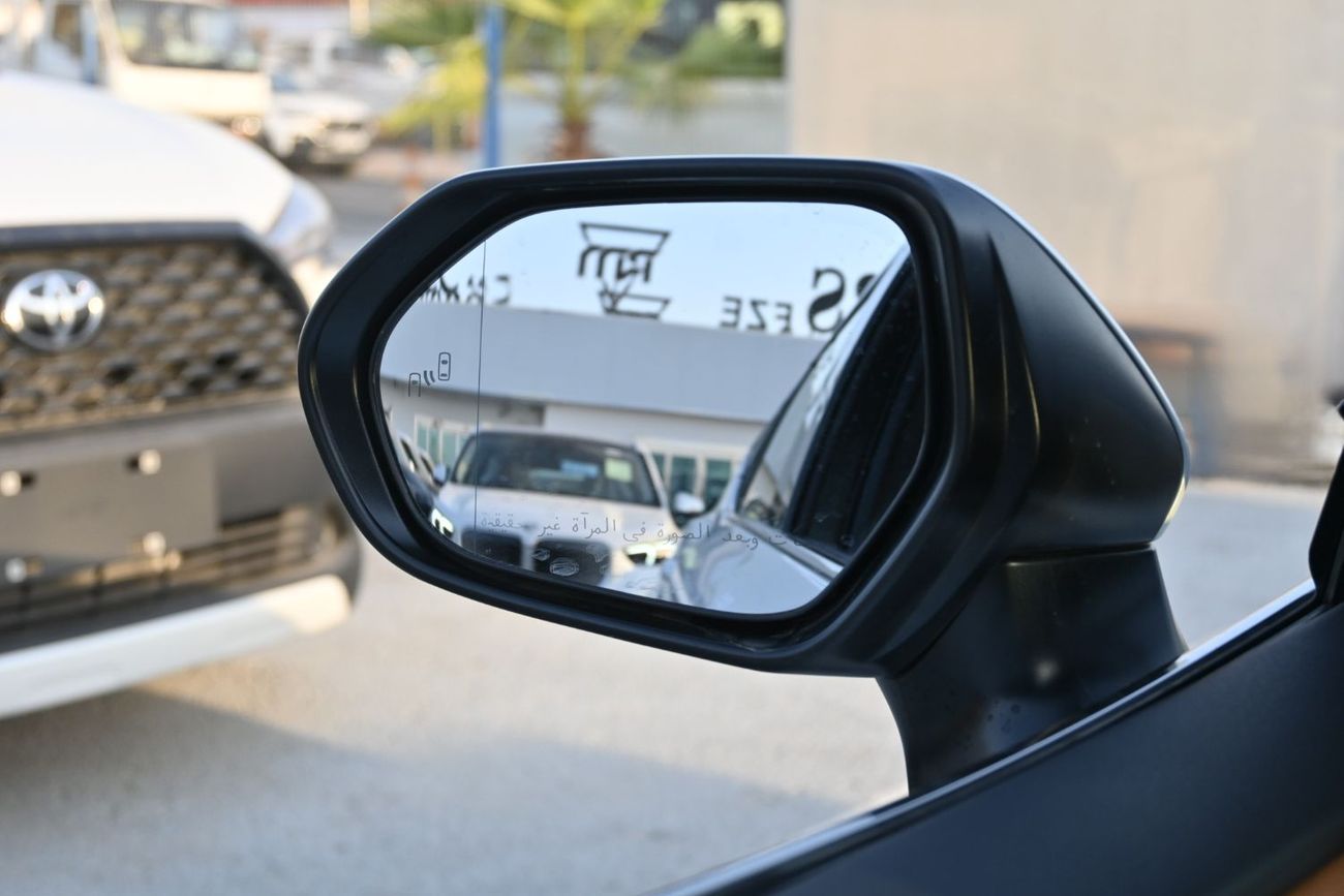 Toyota Camry Toyota Camry Lumiere 2.5L Hybrid, Model 2025, Color White