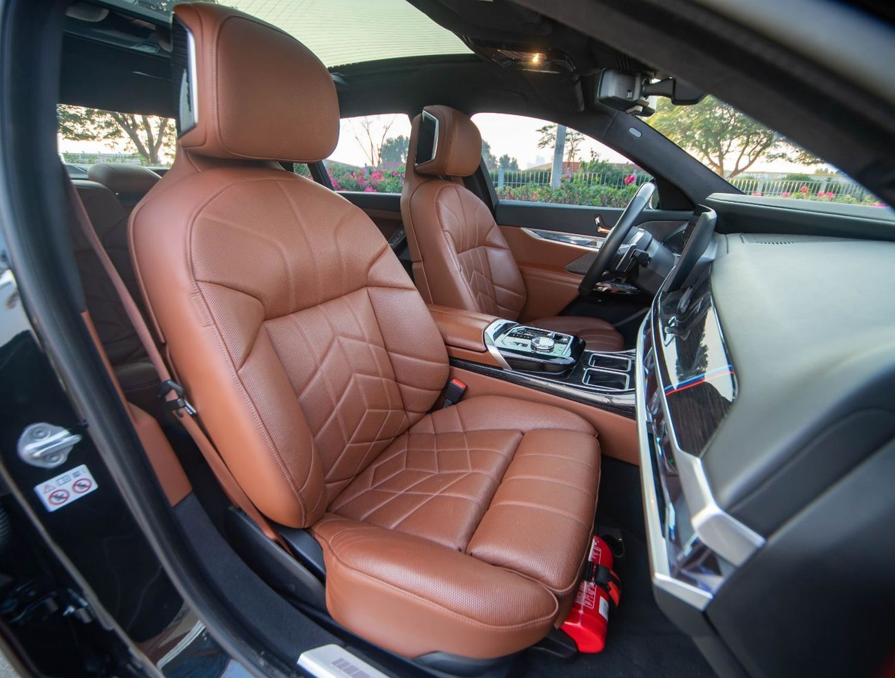 بي أم دبليو 735i BMW 735i 2023 | GCC Specs | Full Option | Excellent Condition