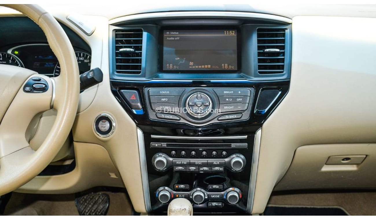 Nissan Pathfinder Nissan pathfinder 2014 GCC Specefecation Very Clean Inside And Out Side Without Accedent