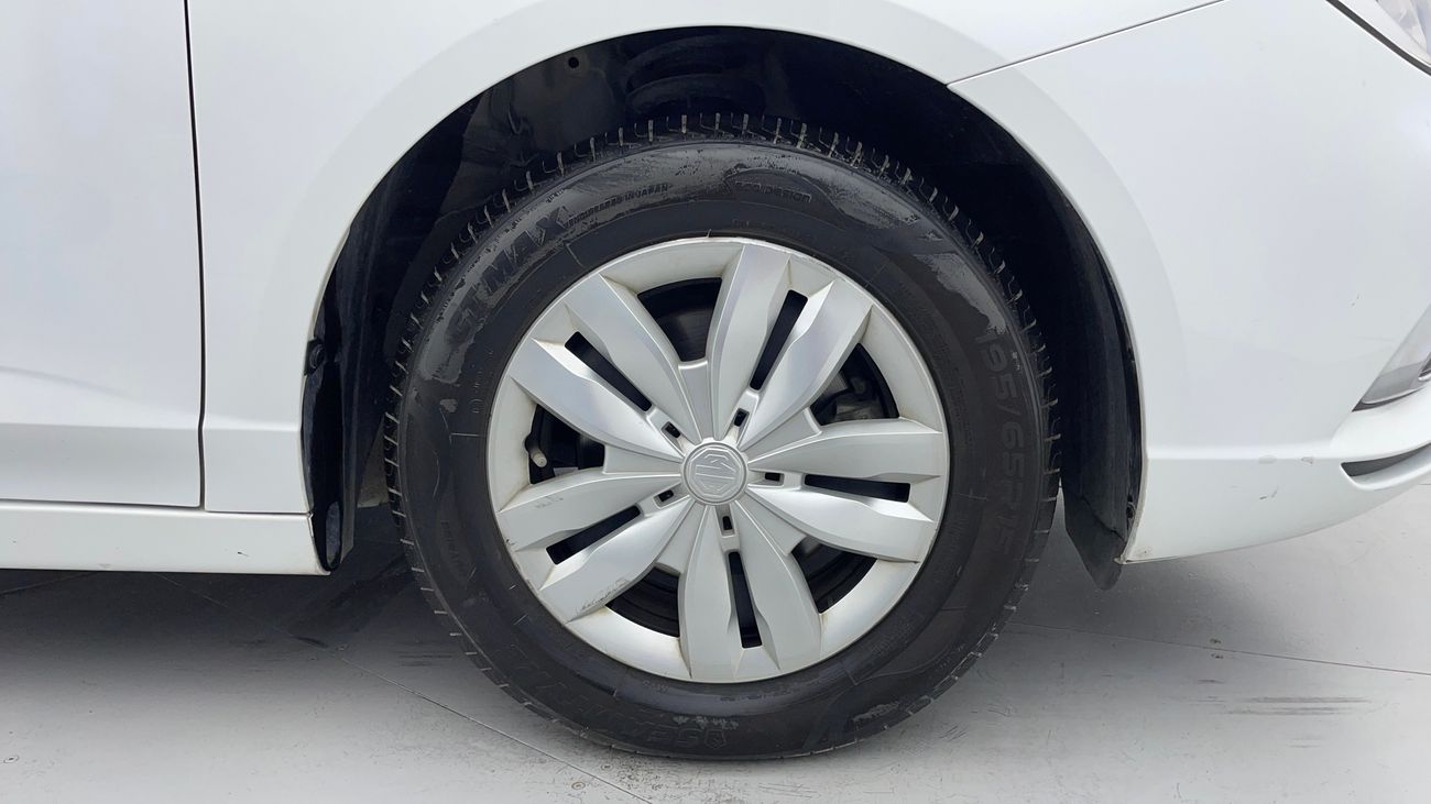 MG 5 STD 1.5 | Zero Down Payment | Free Home Test Drive