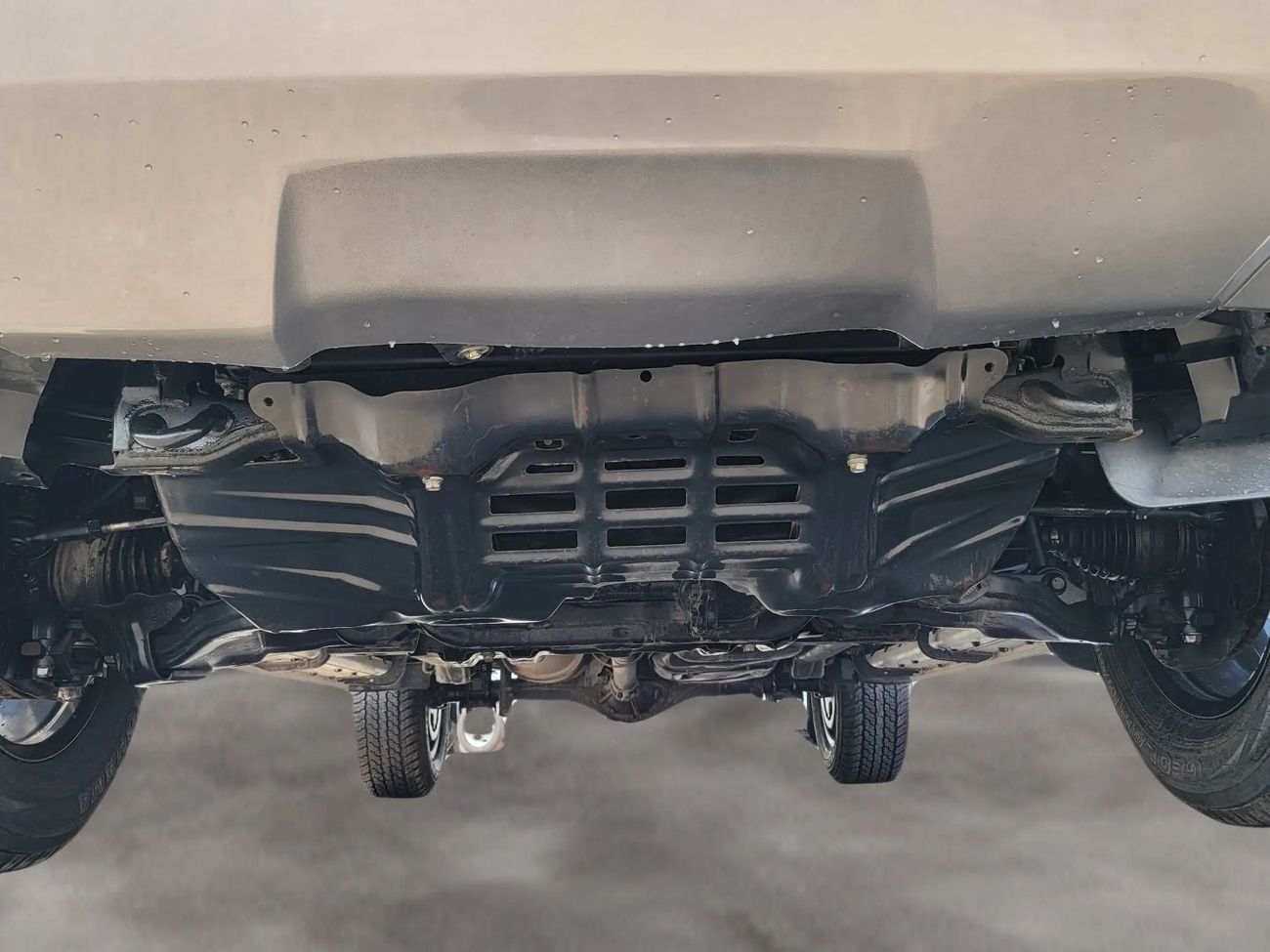 تويوتا هيلوكس 4X4 Diesel 2.8L Right Hand Drive (RHD)