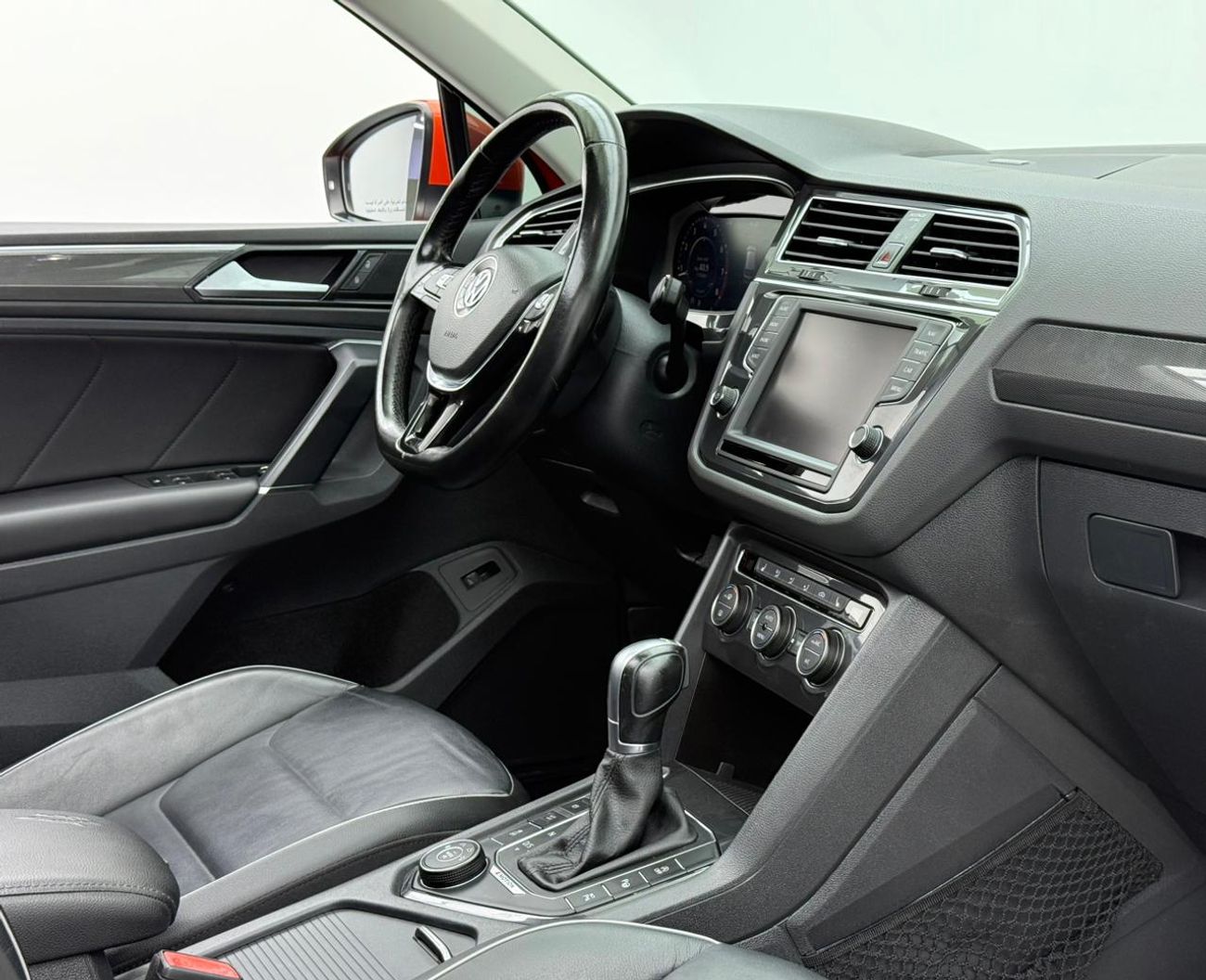 Volkswagen Tiguan SEL 2.0L 2017 Volkswagen Tiguan SEL+, Full Volkswagen Service History, Excellent Condition, GCC