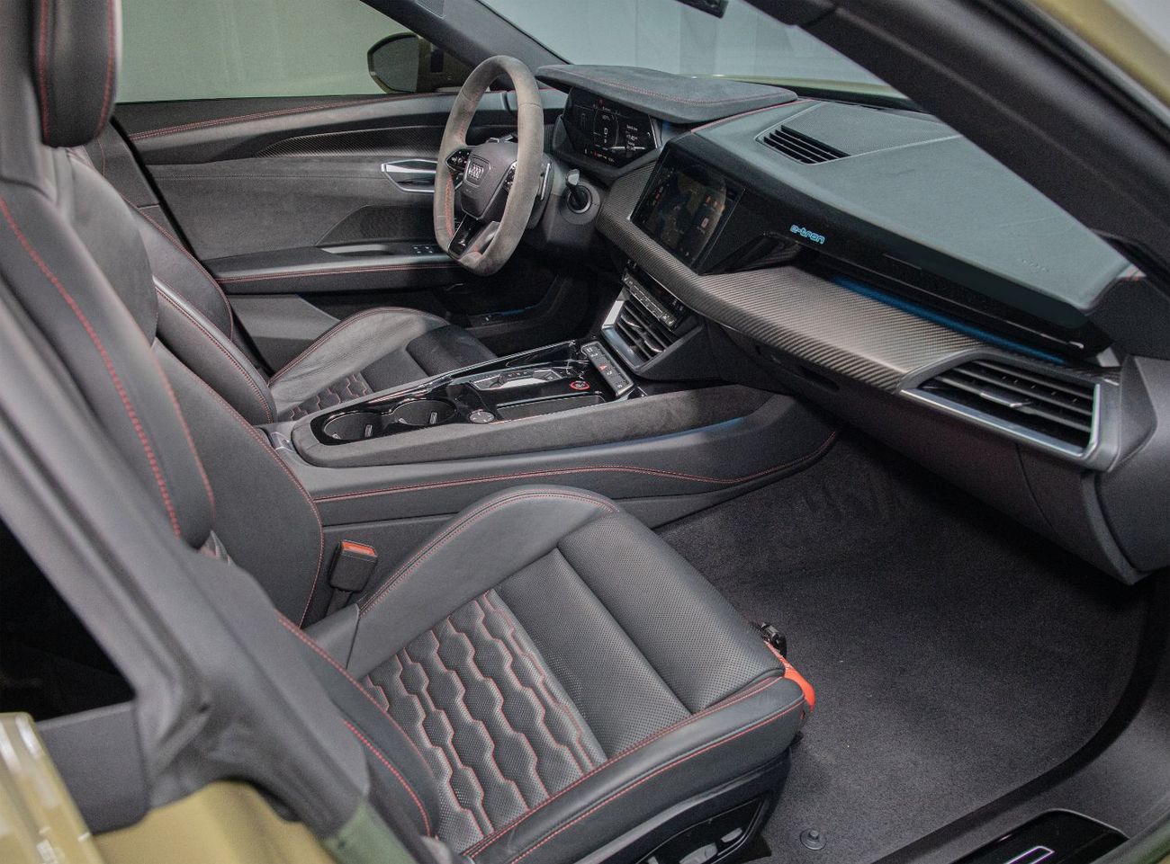 أودي إي ترون جي تي quattro