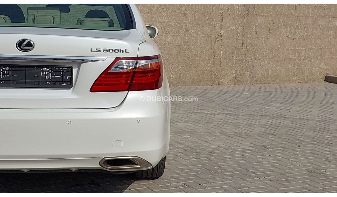 Lexus LS 600 Hybrid 2012 | Partial Service History | GCC