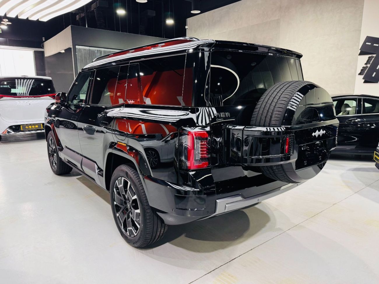 BYD Leopard 8 2025 Leopard 8 Flagship 6 Seater 21inch RIM