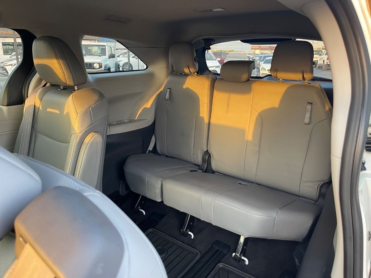 تويوتا سيينا 2021 TOYOTA SIENNA XLE HYBRID 4x4 FULL OPTIONS IMPORTED FROM USA