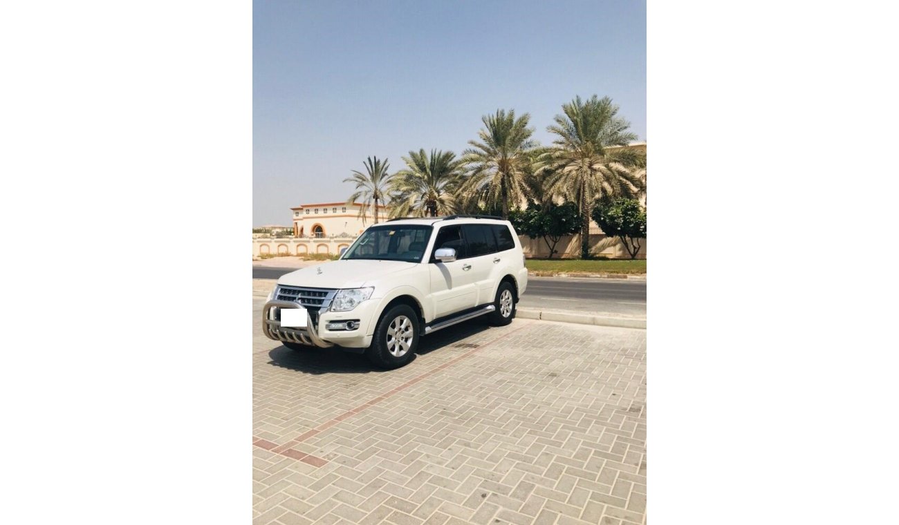 ميتسوبيشي باجيرو 950 MONTHLY , 0% DOWN PAYMENT,FULL OPTION , MINT CONDITION