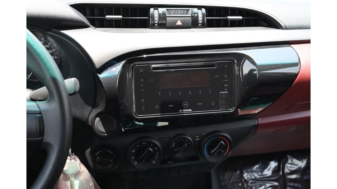 Toyota Hilux Double Cab DLX 2.4L Diesel