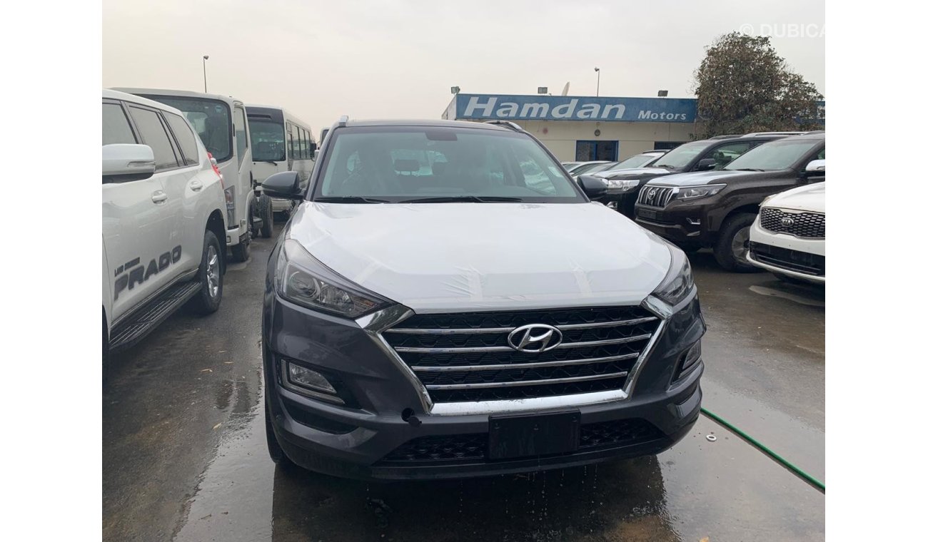 Hyundai Tucson 1.6 with sun roof