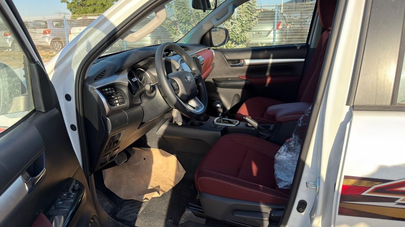 Toyota Hilux Toyota Hilux Double cabinet 2.7 AT 2025 GCC key start