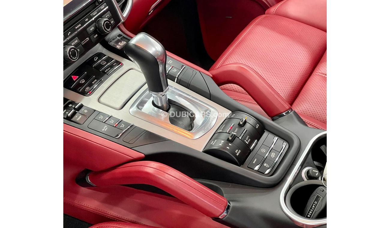 Porsche Cayenne 2016 Porsche Cayenne GTS 42000km, Full Service History, Warranty, GCC