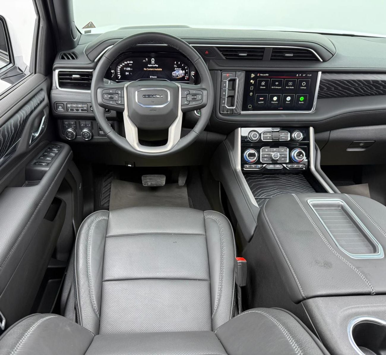 جي أم سي يوكون 2024 GMC Yukon Denali, 04/2030 GMC Warranty + Service Contract, GMC Full Service History, GCC