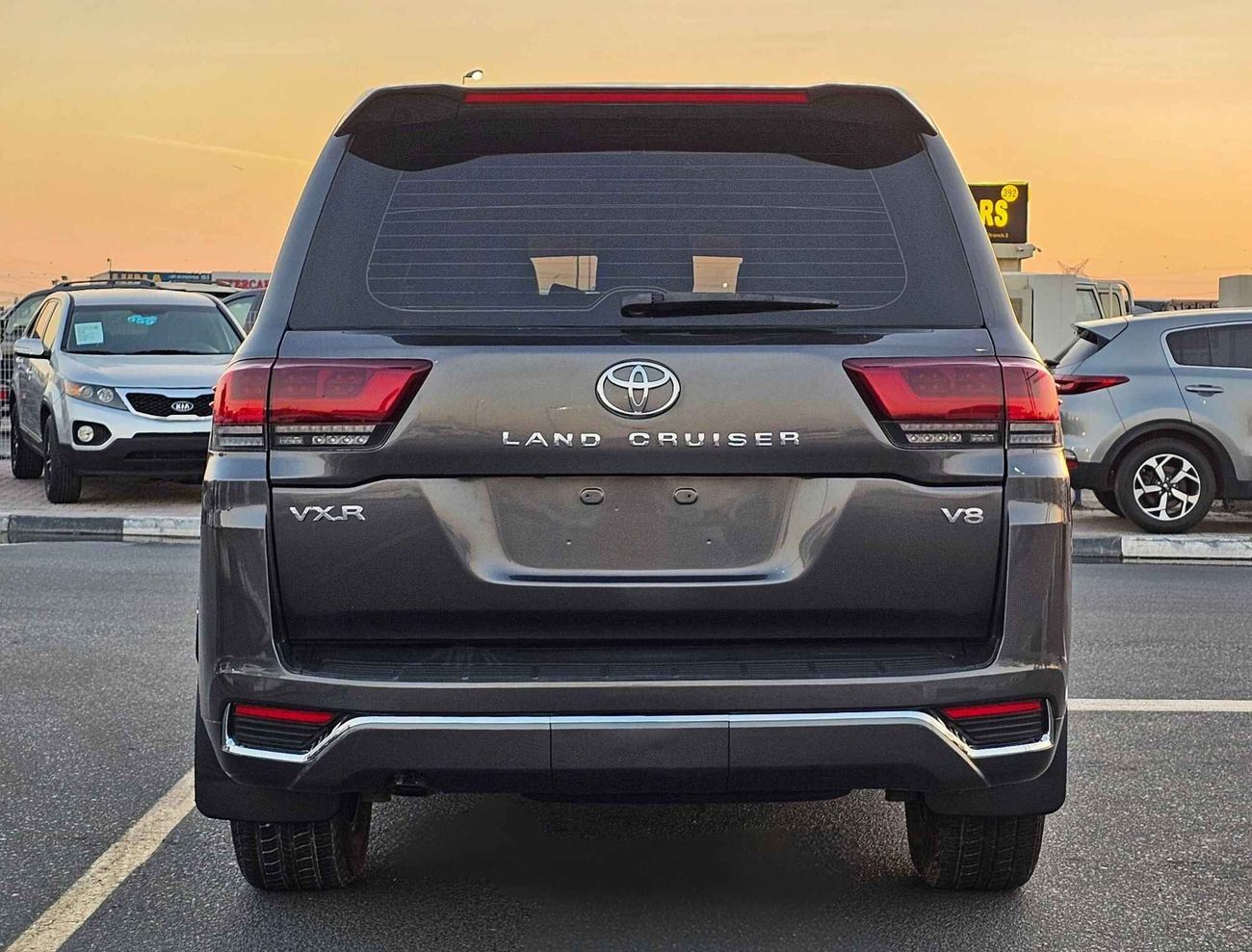 تويوتا لاند كروزر / VXR V8 / SHP  2023 / FULL OPT/LOT#24746