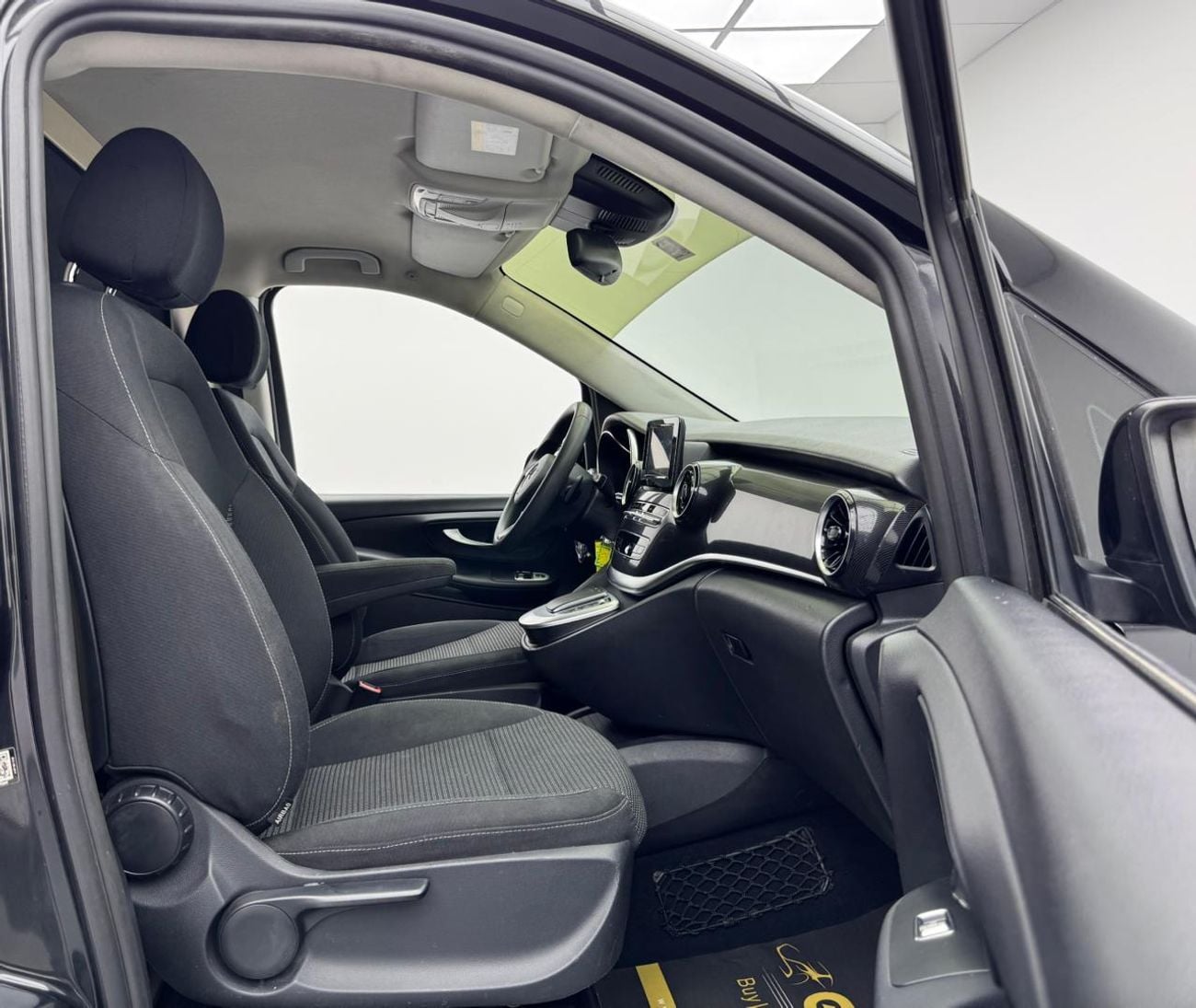 Mercedes-Benz V 250 Std 2.1L 2022 Mercedes-Benz V250, 1 Year Warranty Unlimited KM, Full Service History, GCC