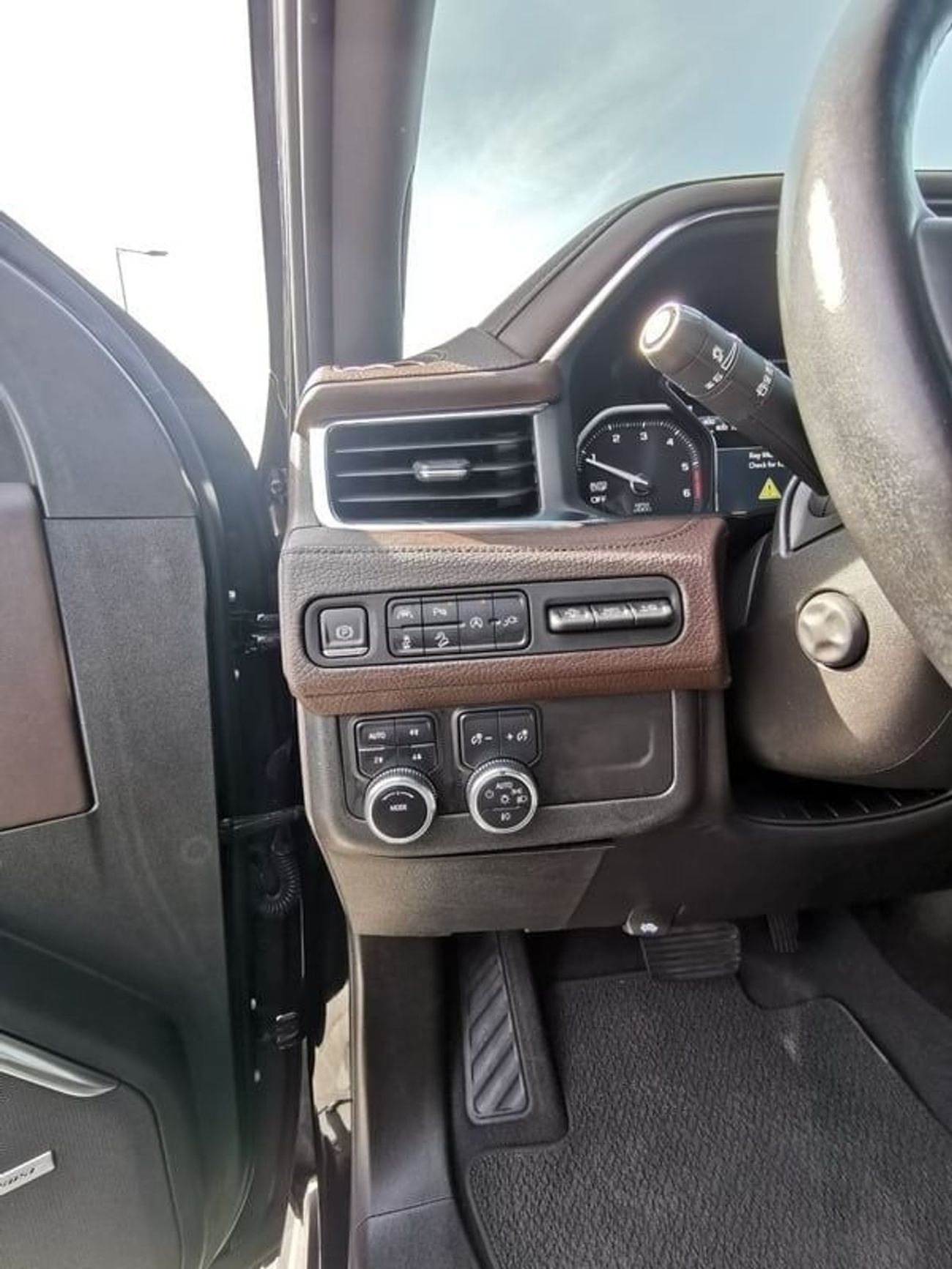 GMC Yukon GMC Denali Diesel - 2021 - Black