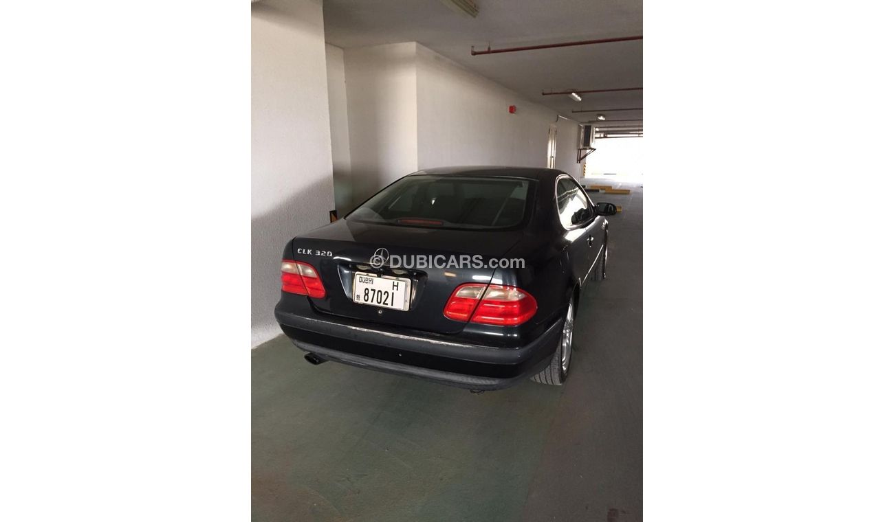 Mercedes-Benz CLK 320