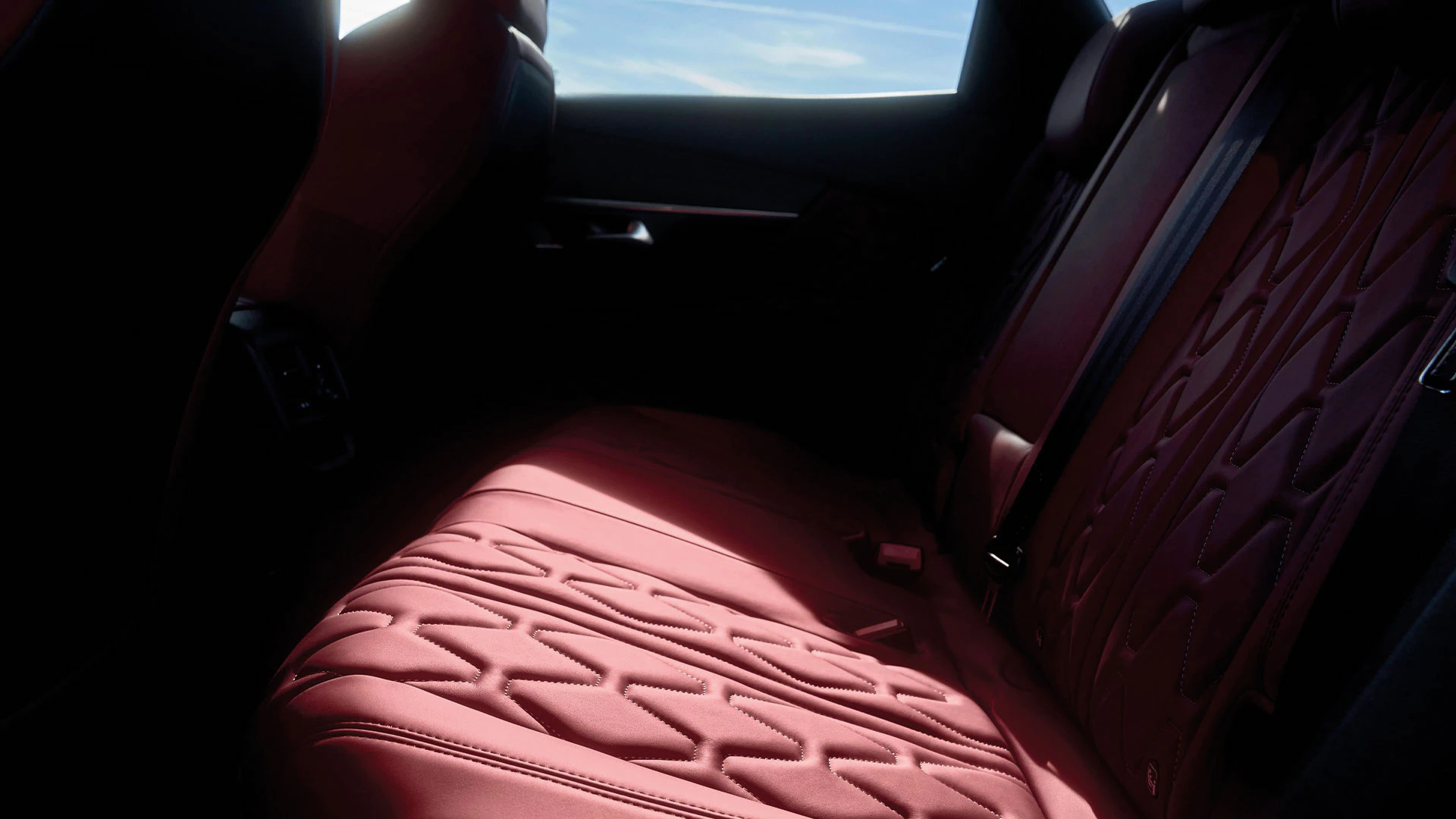 Peugeot 3008 interior - Rear Seats