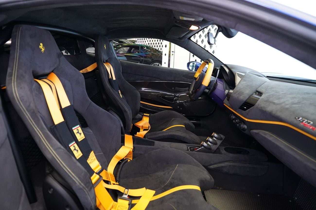 فيراري 488 بيستا