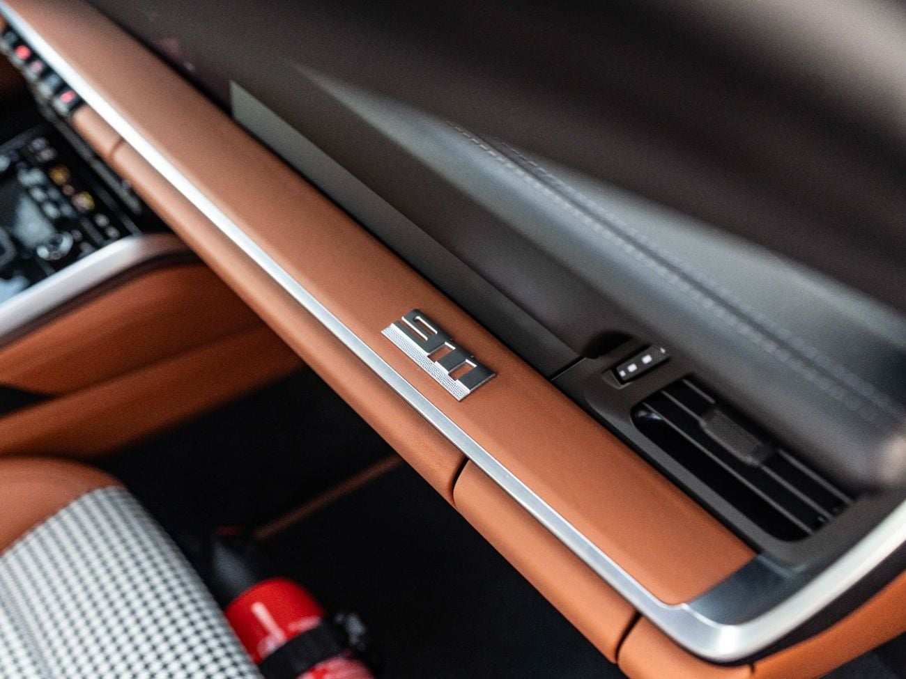 Porsche 911 Carrera S 3.0L (445 HP) Coupe