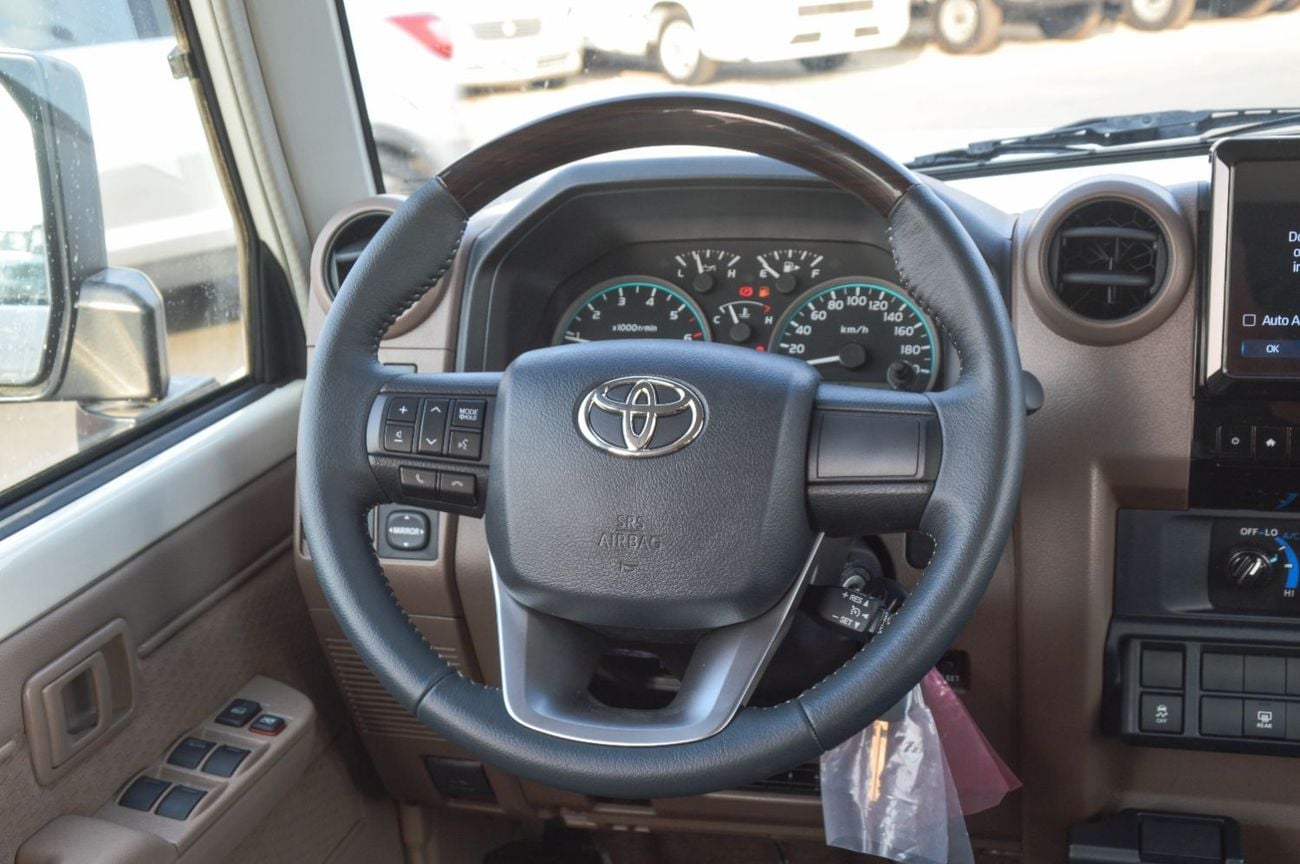 Toyota Land Cruiser 70 LC76 LX