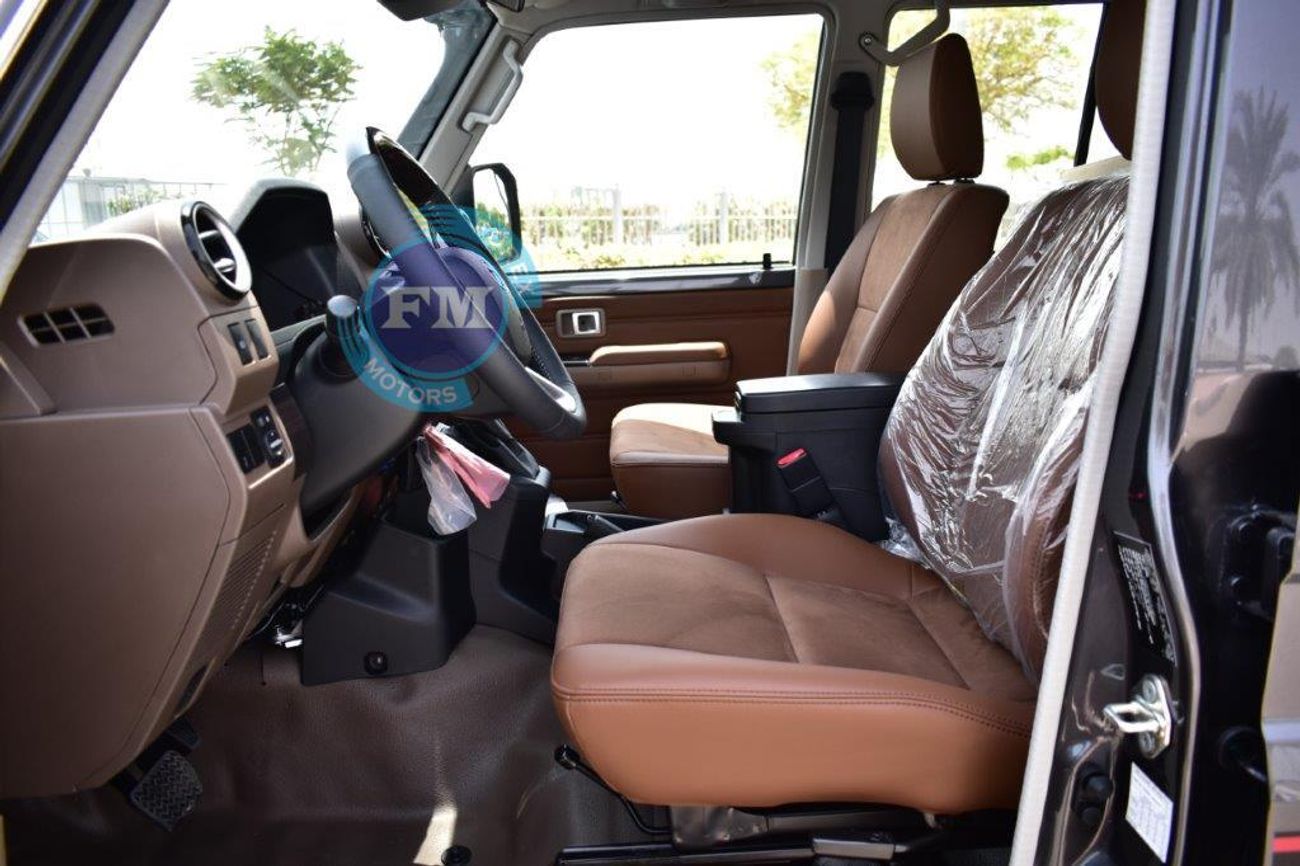 تويوتا لاند كروزر بيك آب 79 Double Cab 40th Anniversary LX-Z 2.8L Diesel Automatic