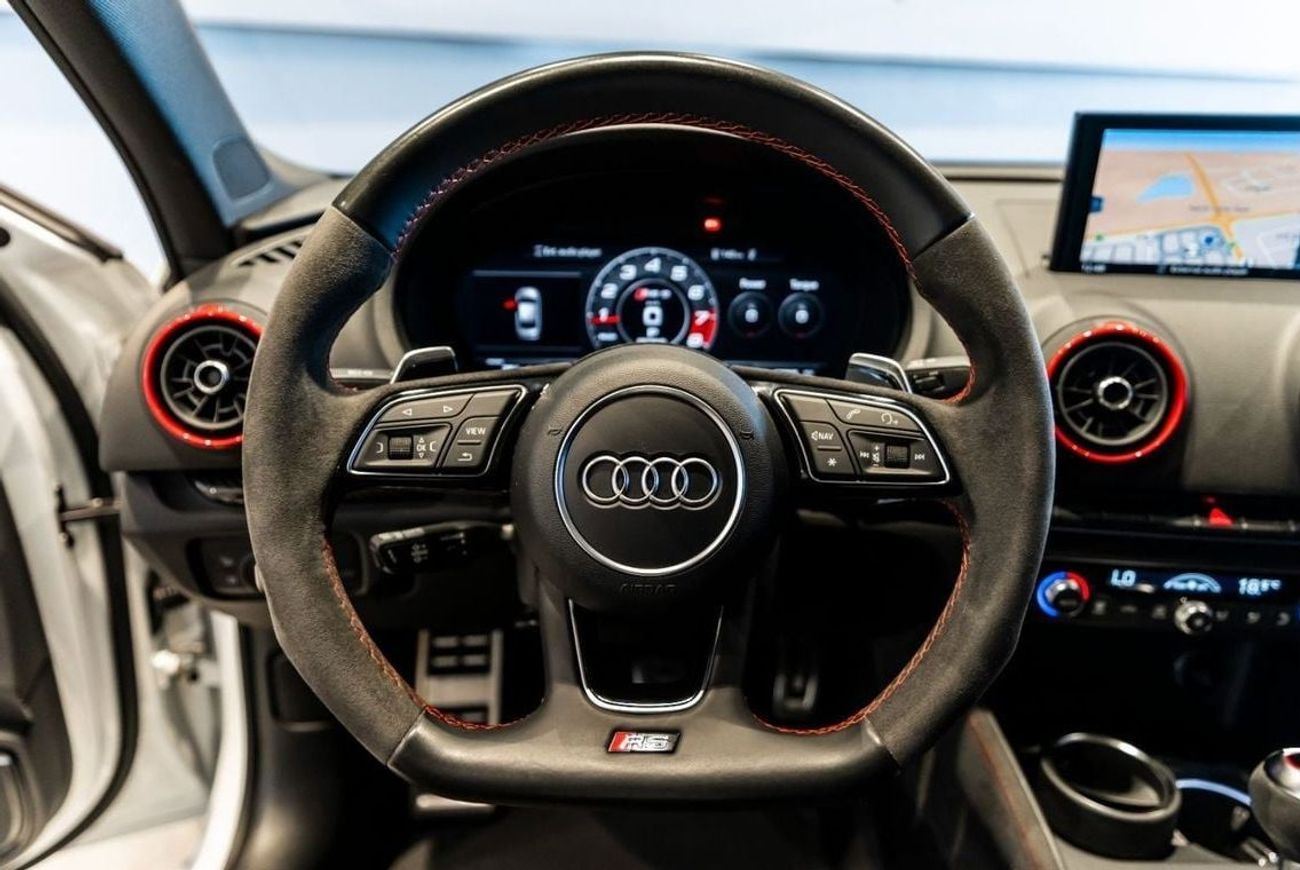 Audi RS3 TFSI quattro 2.5L (400 HP) Sedan