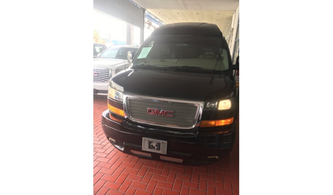 GMC Savana