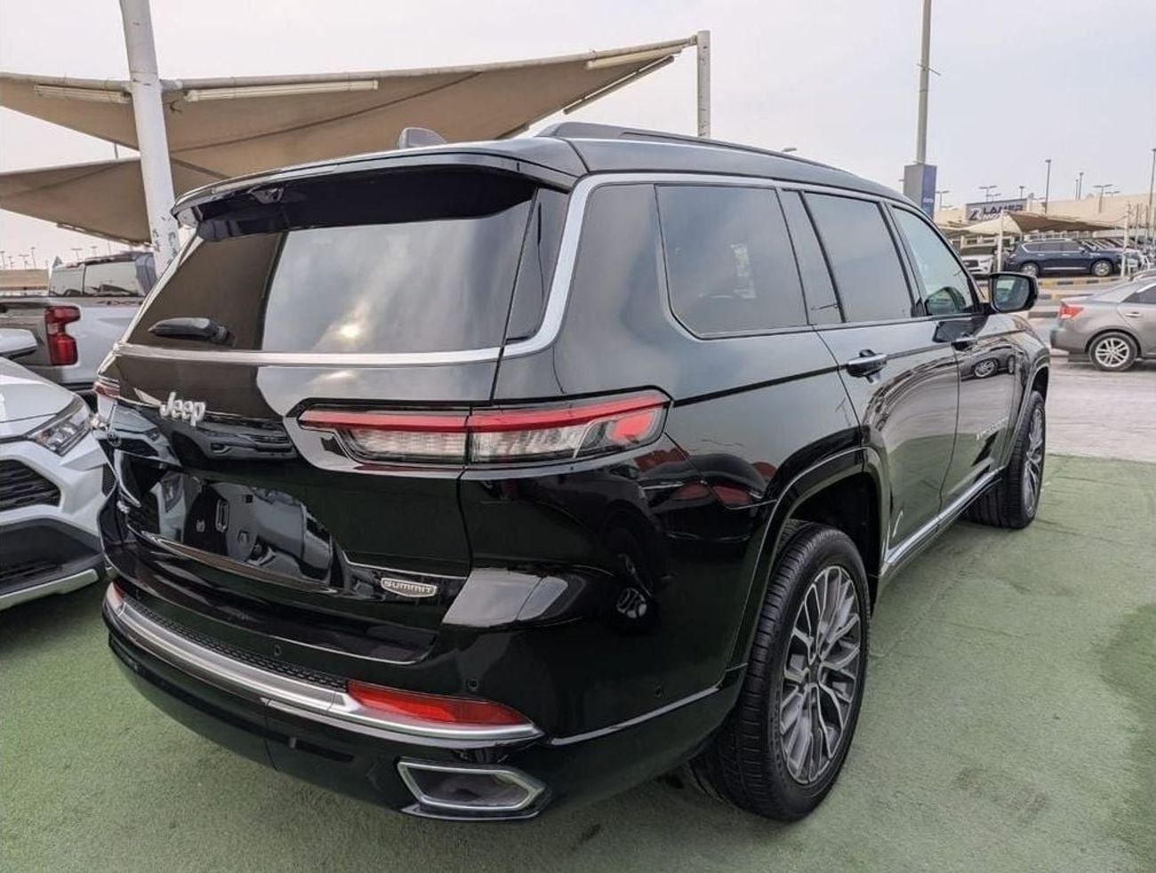 جيب جراند شيروكي Summit Reserve 5.7L JEEP GRAND CHEROKEE SUMMIT 2024 V8 engine 5.7L zero kilometer American clean car