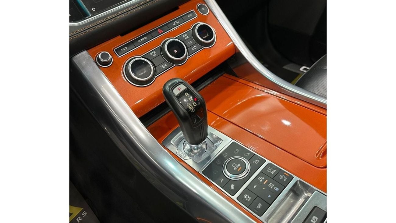 لاند روفر رينج روفر سبورت 2016 Range Rover Sport SVR, March 2025 Agency Warranty + Jan 2026 Service Contract, GCC