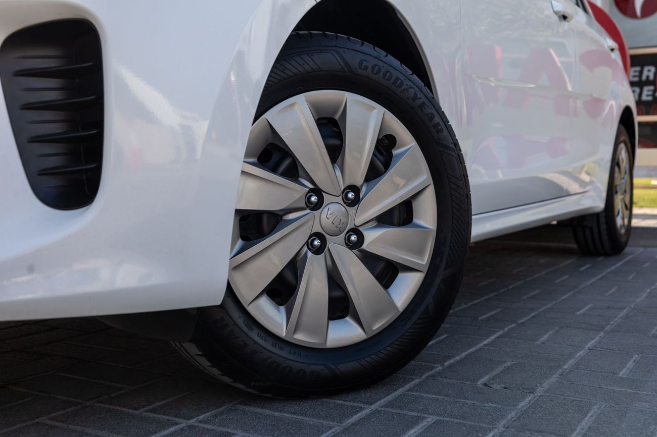 Kia Rio EX 1.4L (107 HP) Hatchback