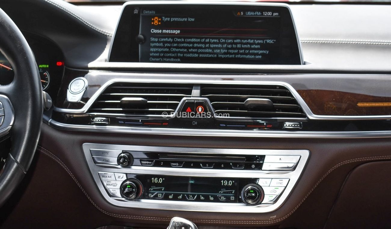 بي أم دبليو 750Li LI XDrive