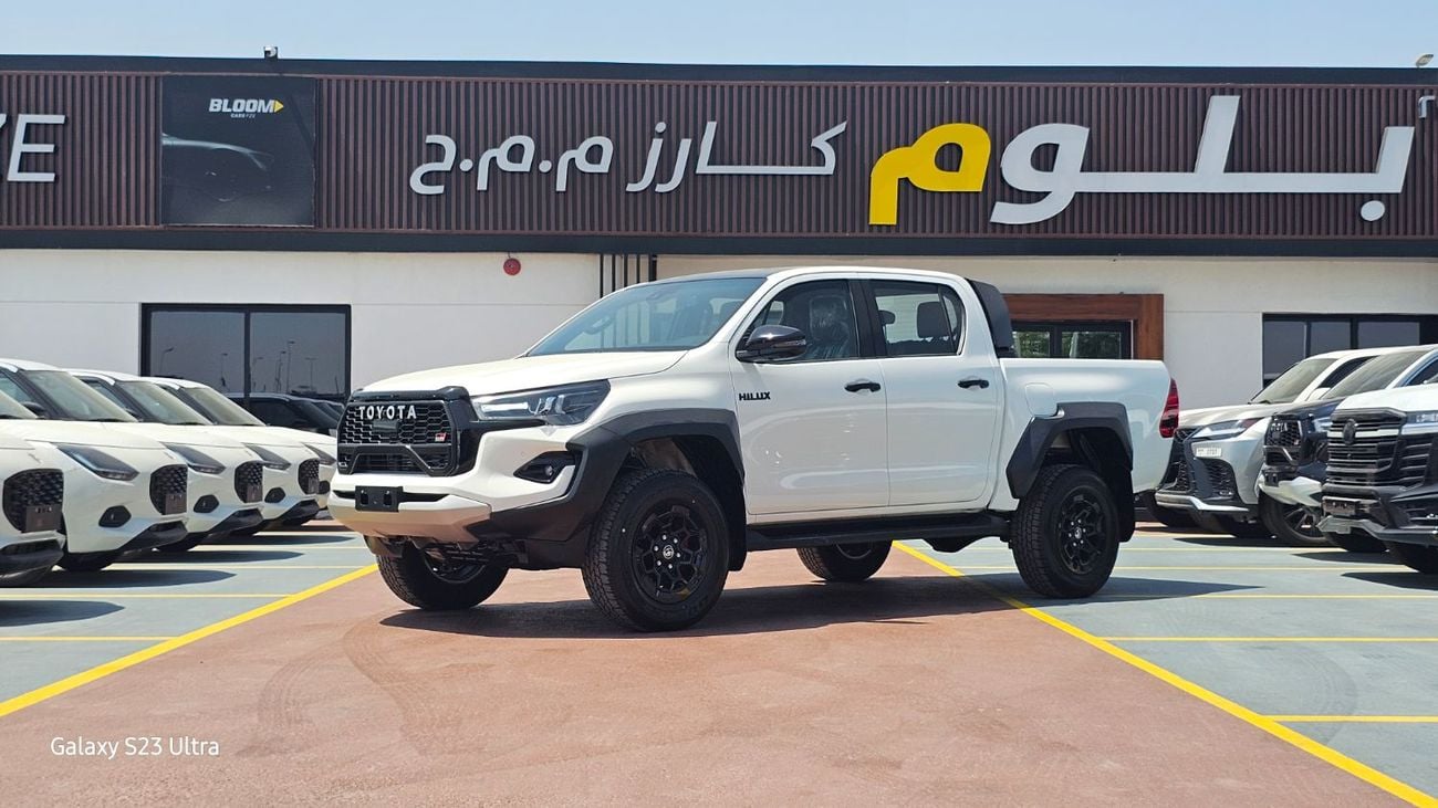 تويوتا هيلوكس GR Sport 2.8L