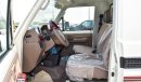 Toyota Land Cruiser Pickup LX V6 4.0ltr,petrol winch, difflock, 4/4, power window, center lock, wooden interior,