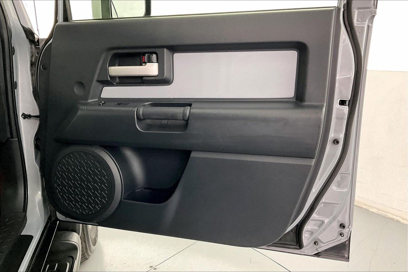 Jaguar XE Prestige | 1 year free warranty | 0 Down Payment