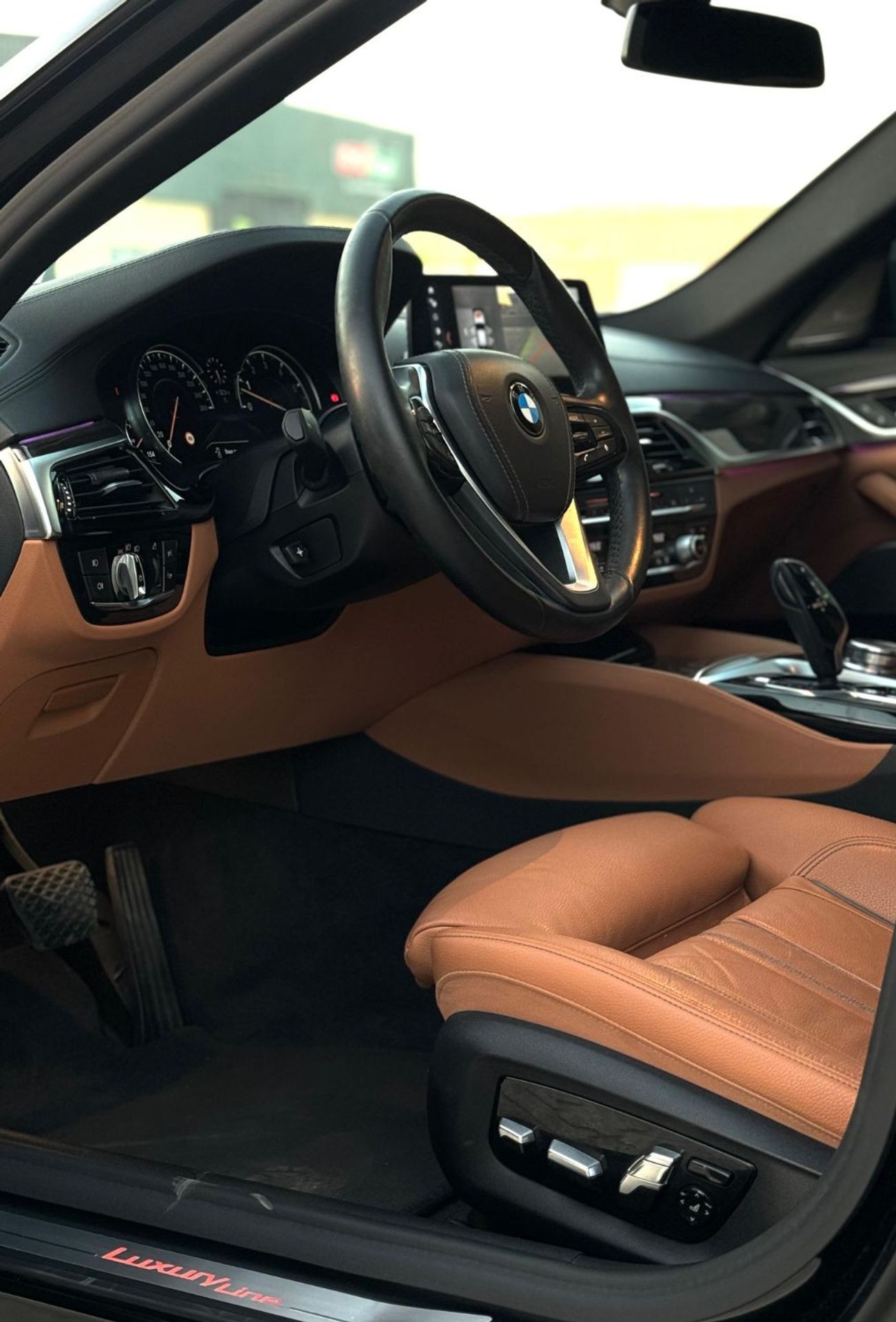 BMW 540i Luxury 3.0L