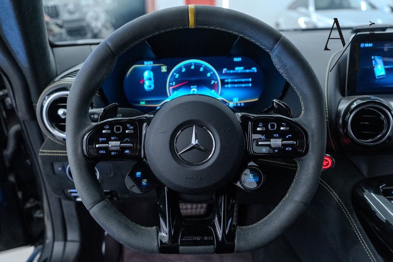 مرسيدس بنز AMG GTR 2022 Mercedes GTR Converted To Black Series, Fully Loaded, Full Carbon Exterior, Japanese Spec