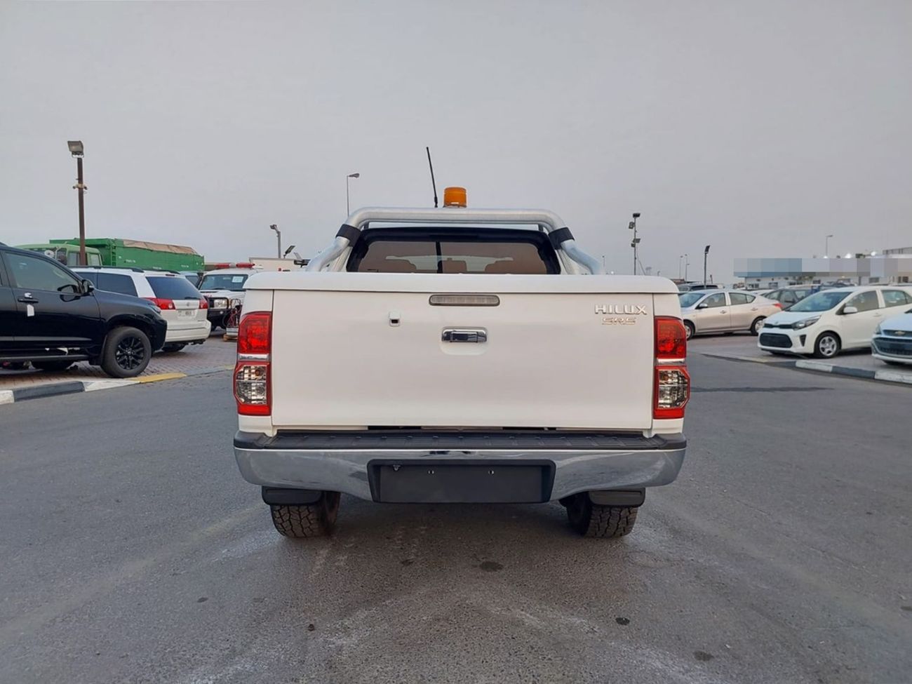 Toyota Hilux TOYOTA HILUX PICKUP RHD 2014 MODEL 3.0 L DIESEL AUTOMATIC(PM37634)